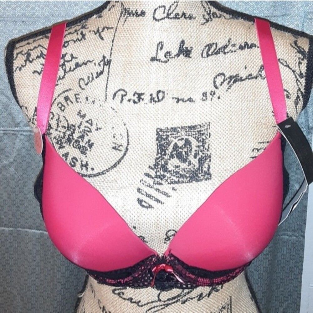 Youmita 36D Red Floral Lace Overlay Plunge Bra NWT